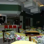 Babaylon 度假村 4*
