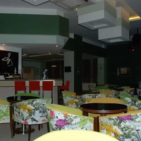 Babaylon منتجع 4*