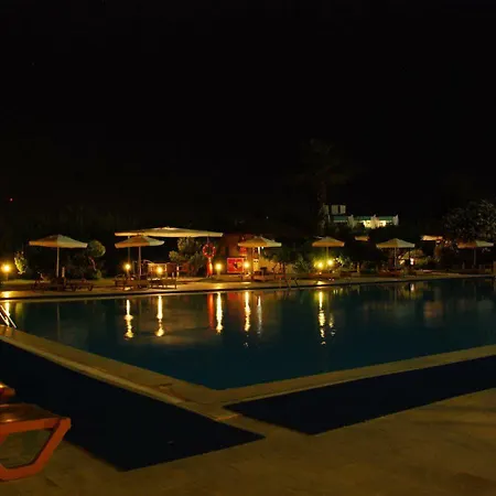 منتجع Babaylon 4*